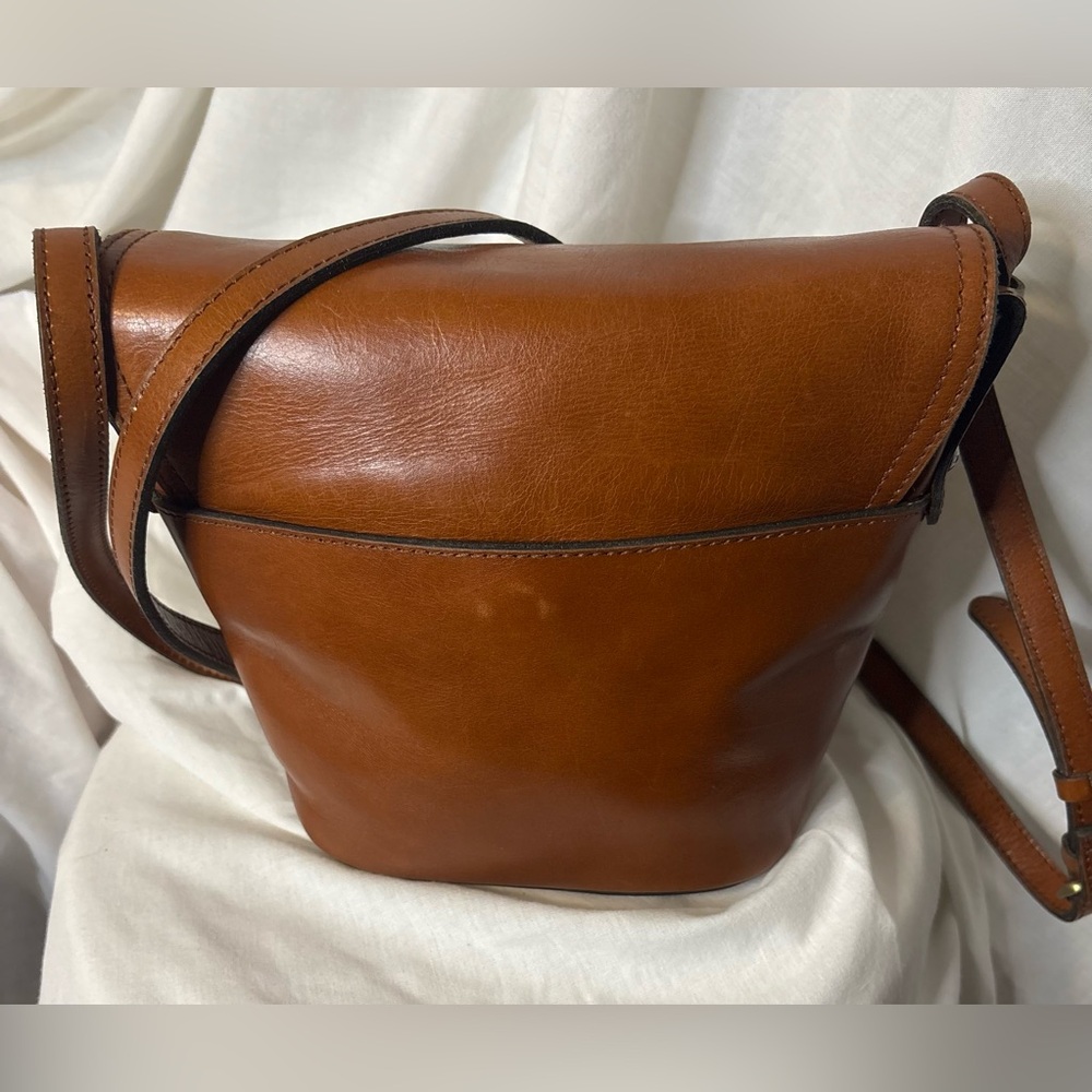 Patricia Nash Beautiful Tan Leather Crossbody Bag - Adjustable- Classic - Picture 8 of 13